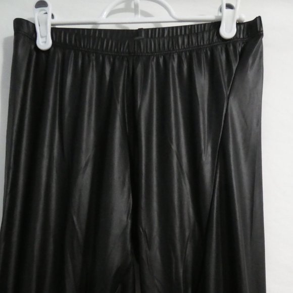 DEVOTED Luxury Apparel, size medium, shiny black stretchable leggings, BNWOT - Picture 4 of 14